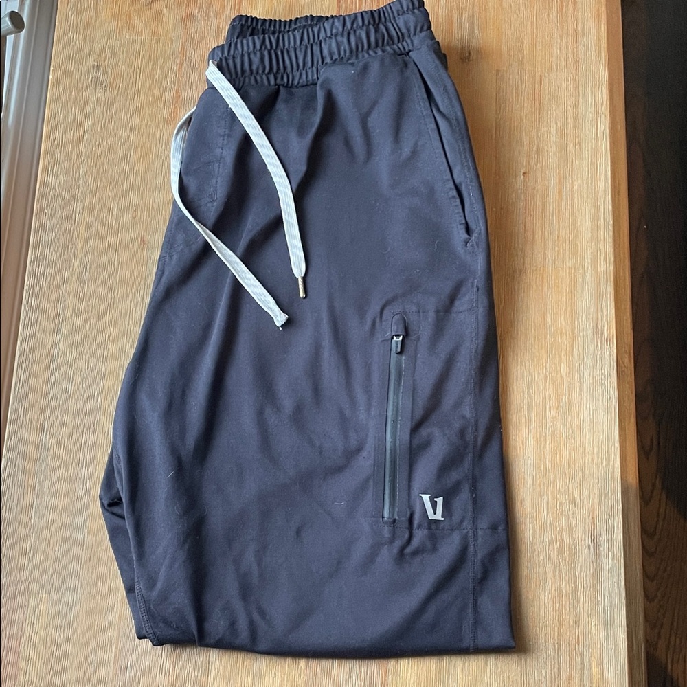Vuori Black Sunday Performance Jogger Pants with Zipper Pocket